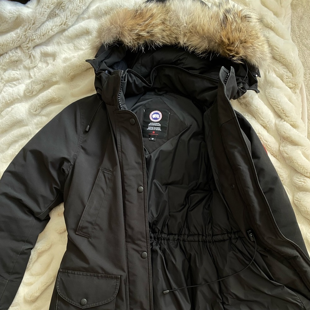 CANADA GOOSE TRILLIUM Down Parka Coat Coyote Fur Trim